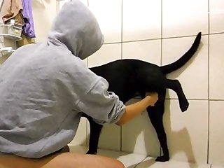 Gay Male Sucks Dog Cock In A Homemade Animal Xxx Video