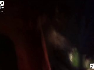 Novinha Dando Pro Cachorro